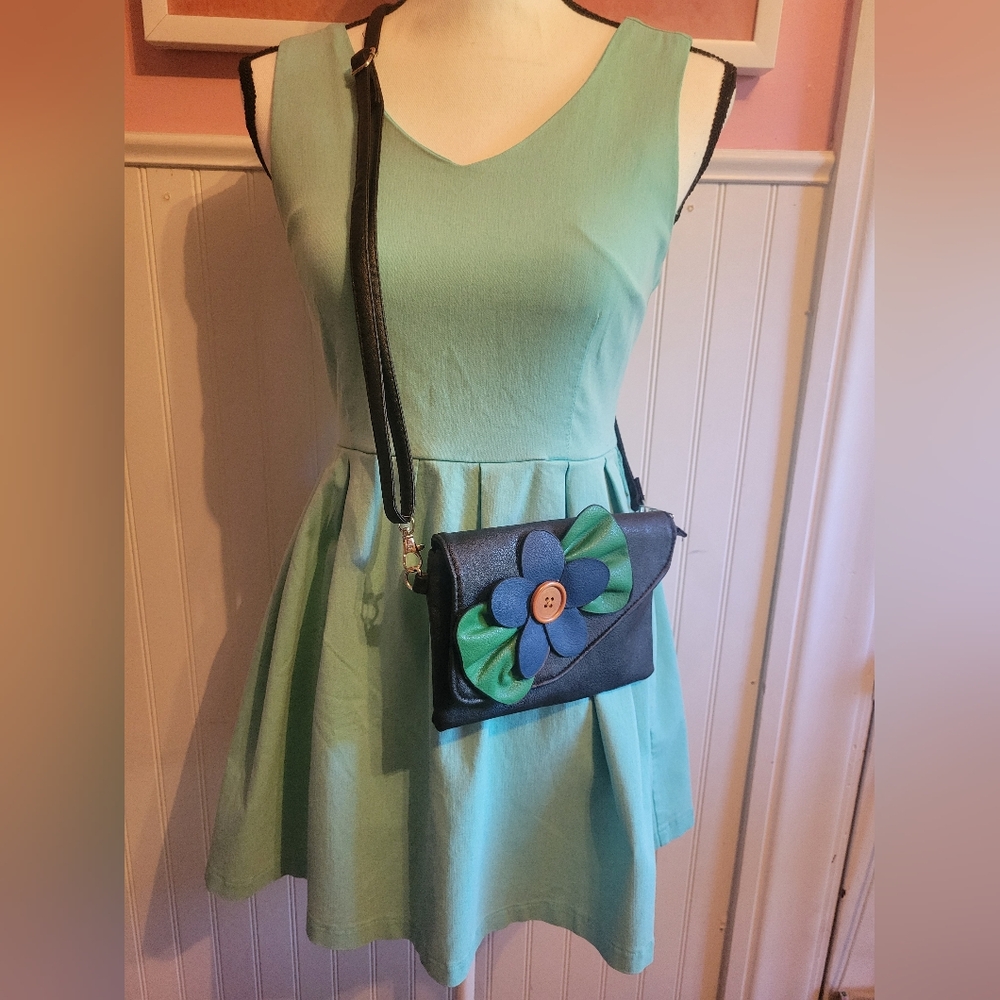 Sax Crossbody Purse